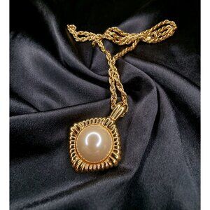 Vintage KJL Gold-Tone Chain Necklace W/ Faux Pearl Pendant Statement Jewelry Tim